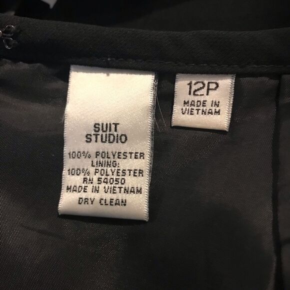 Suit Studio Skirt Suit Women Petite Size 12P Black 2-Piece Blazer and Skirt Set - Picture 7 of 8